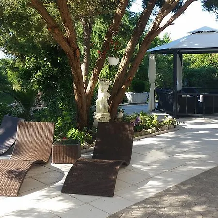 Guest House Villa Marlis-3